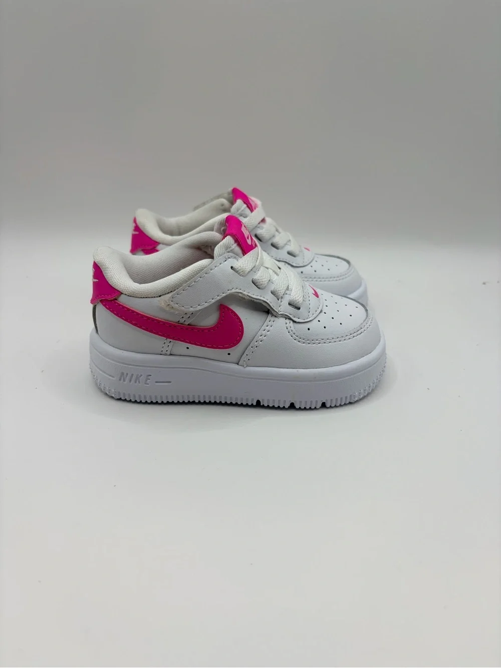 Nike Kids White Sneakers with Hot Pink Swoosh